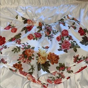 Dressy floral short
